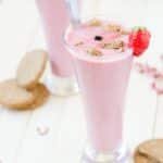 Strawberry Ginger Snap Smoothie: A Fusion of Flavors 2 pexels alexander mils 2045362 scaled 1